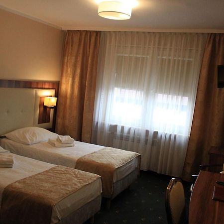 Cumulus Hotel Będzin Buitenkant foto