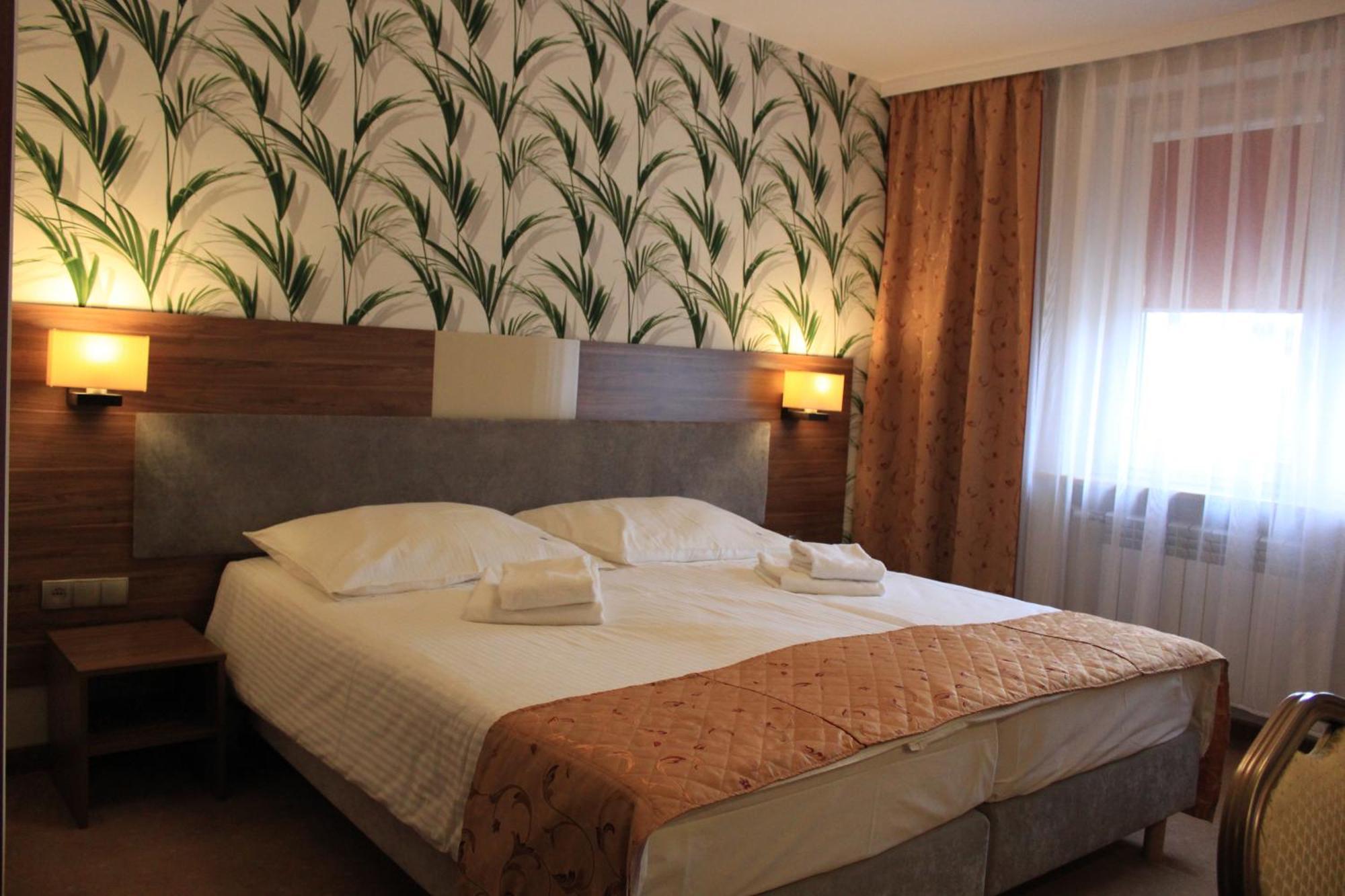 Cumulus Hotel Będzin Buitenkant foto