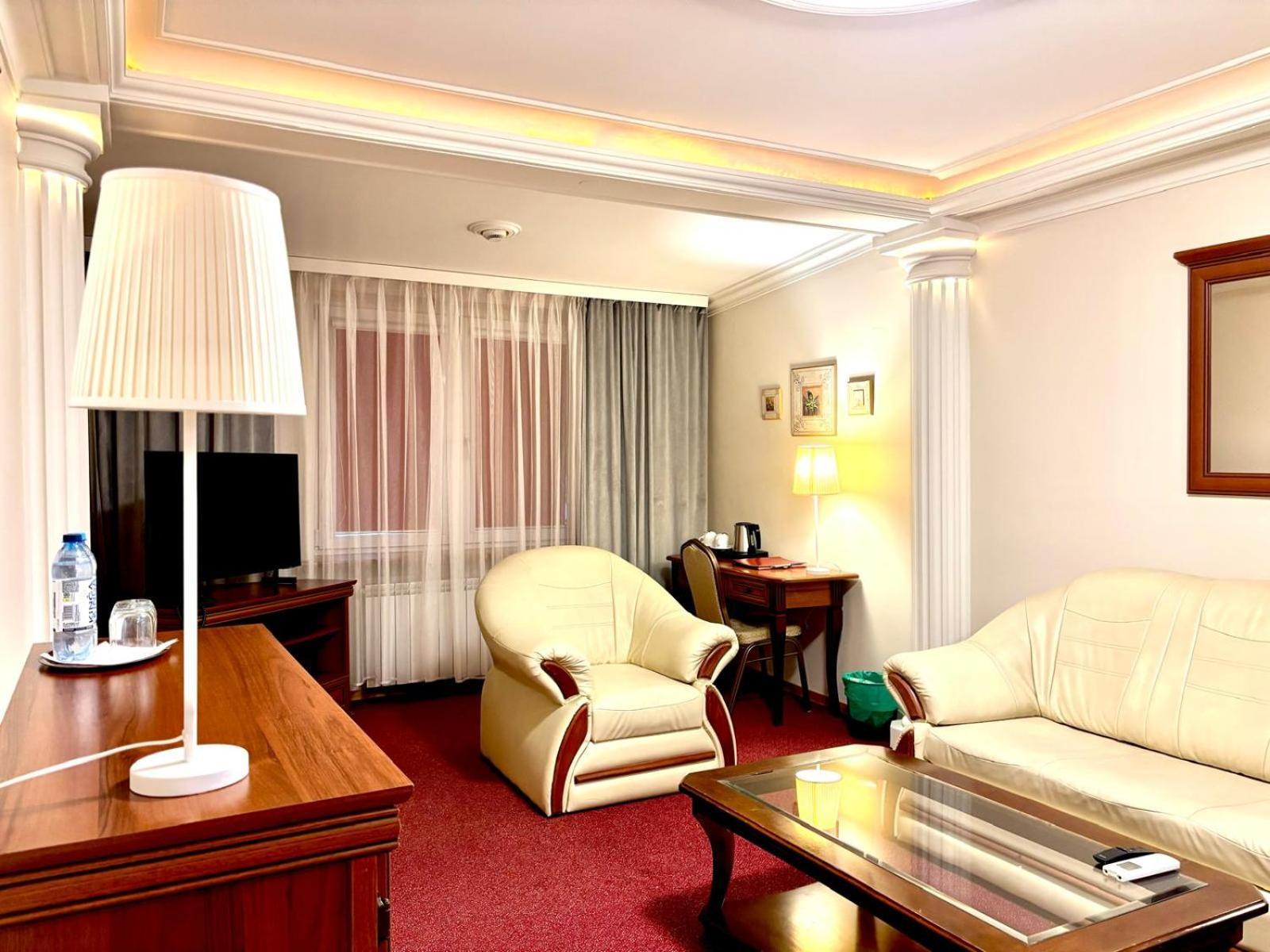 Cumulus Hotel Będzin Buitenkant foto