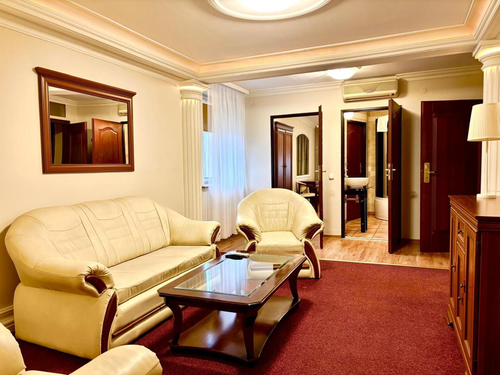 Cumulus Hotel Będzin Buitenkant foto